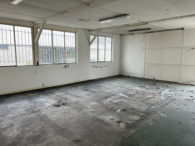 Local d'activité / Entrepôt - 88 m²