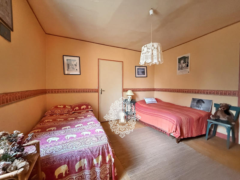 Maison - 101 m² - 5 pièces