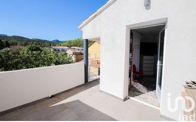 Maison - 96 m² - 4 pièces