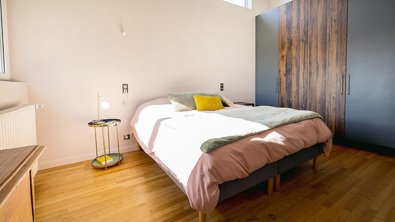 Maison - 210 m² - 7 pièces