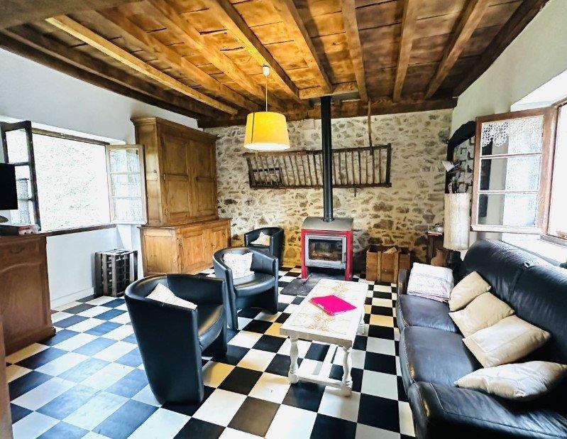 Maison - 190 m² - 8 pièces