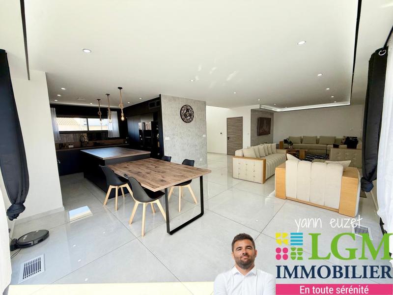 Maison - 156 m² - 5 pièces