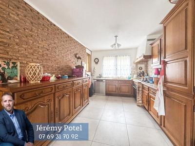 Maison jumelée - 80 m² - 5 pièces