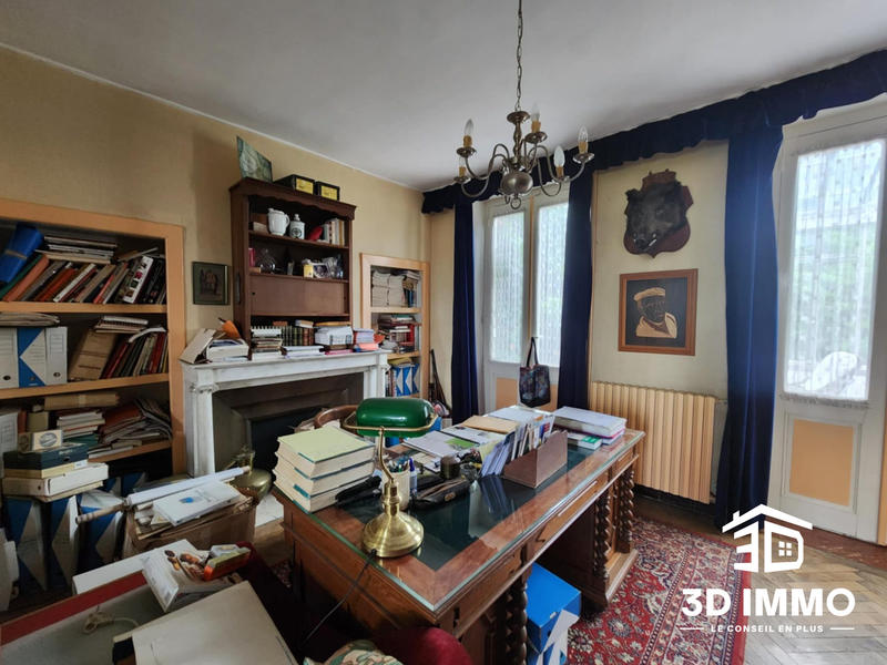 Maison - 210 m² - 6 pièces