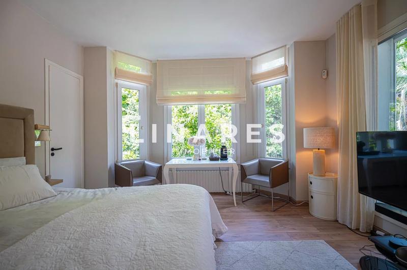 Maison - 306 m² - 6 pièces