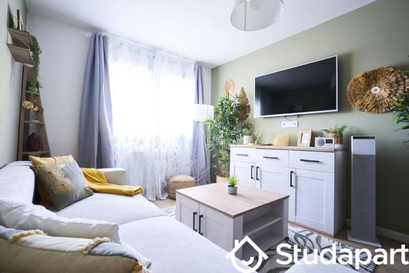 Chambre - 13 m² - 1 pièce