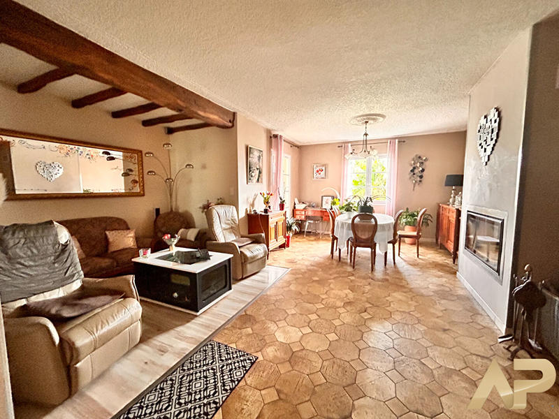 Maison - 121 m² - 4 pièces