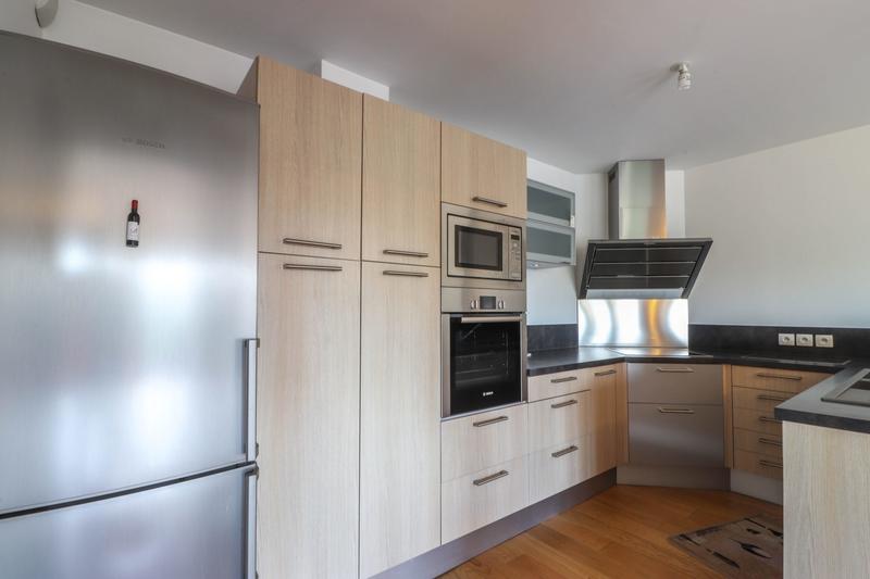 Appartement - 100 m² - 3 pièces