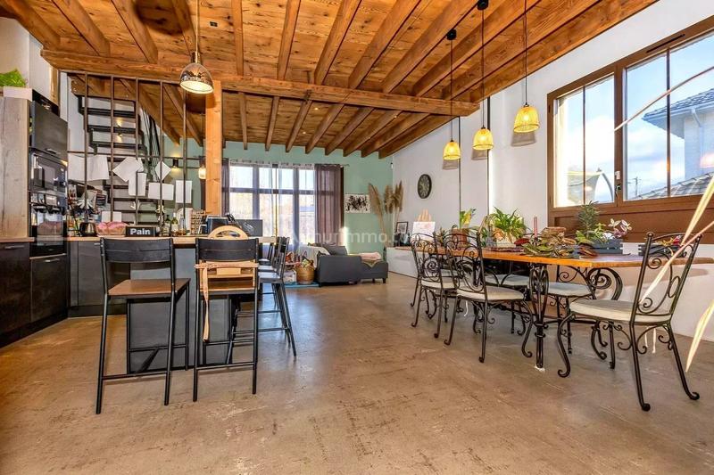 Maison - 140 m² - 4 pièces