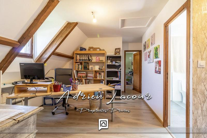 Maison - 139 m² - 7 pièces