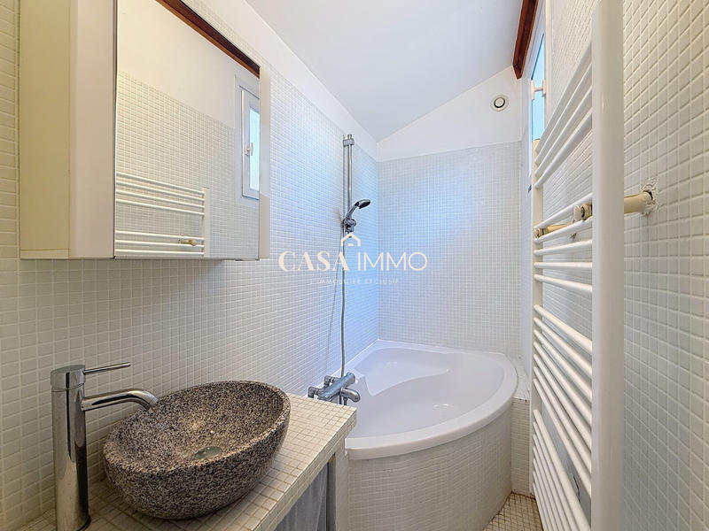 Maison - 130 m² - 7 pièces