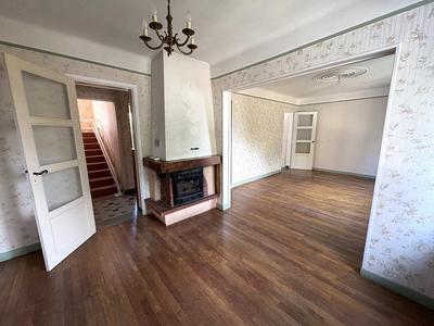 Maison - 104 m² - 5 pièces