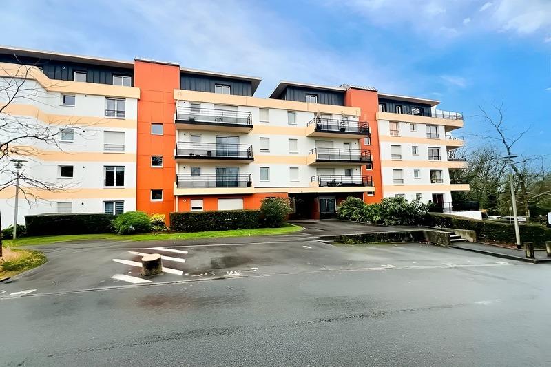 Appartement - 83 m² - 4 pièces