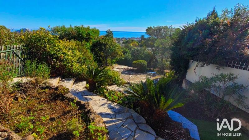 Appartement - 95 m² - 4 pièces