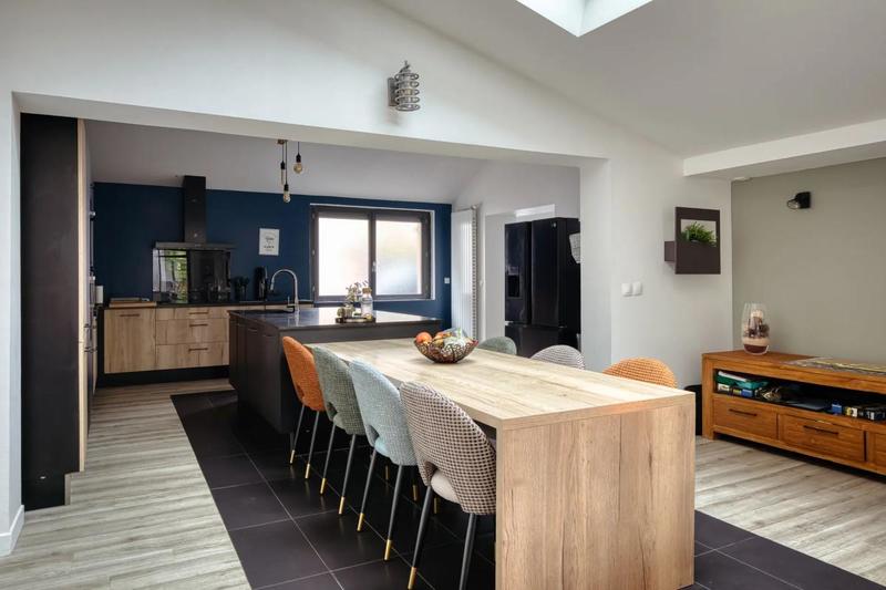 Maison - 185 m² - 7 pièces