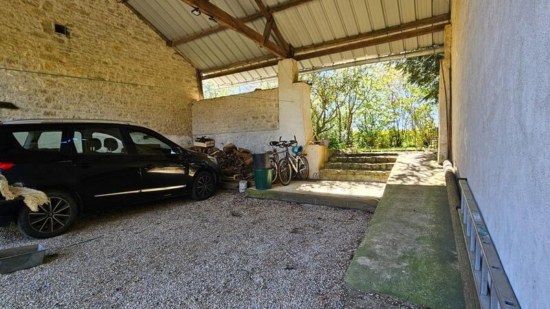 Corps de ferme - 241 m² - 6 pièces