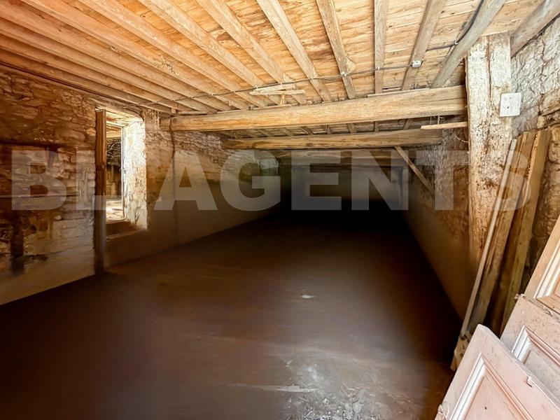 Maison - 185 m² - 8 pièces