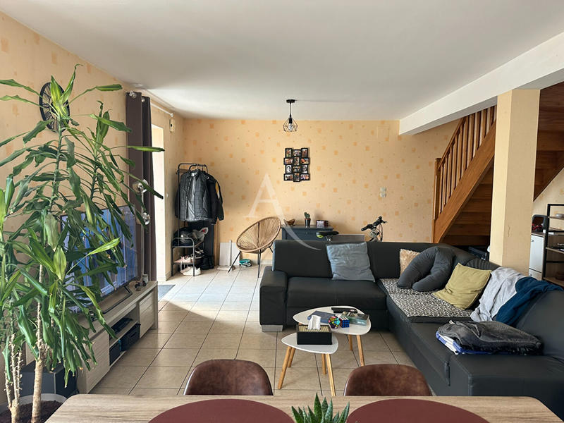 Maison - 257 m² - 12 pièces