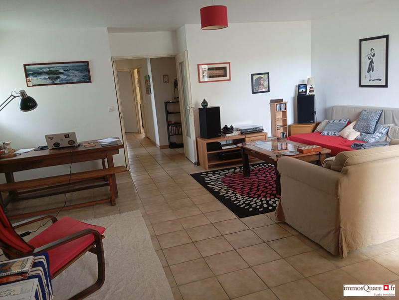 Appartement - 80 m² - 3 pièces