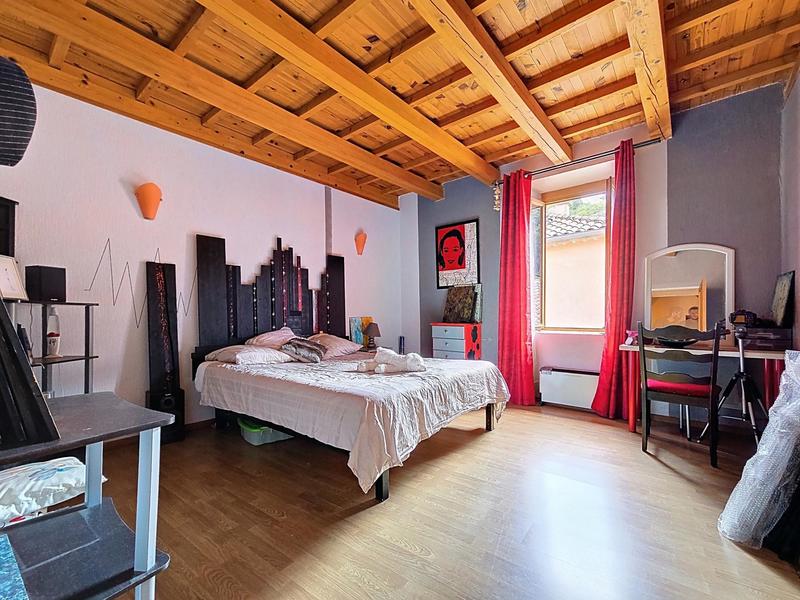 Maison de village - 205 m² - 9 pièces