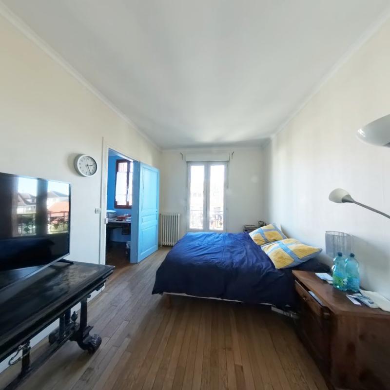 Maison - 127 m² - 8 pièces