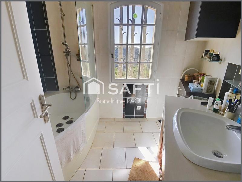 Maison - 122 m² - 4 pièces