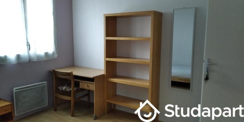 Chambre - 11 m² - 1 pièce