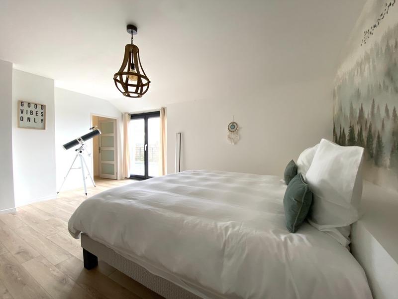 Maison - 225 m² - 8 pièces