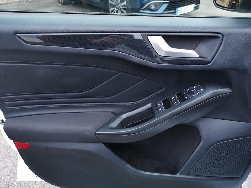 Ford Focus 1.0 EcoBoost 125 ch St Line Mhev