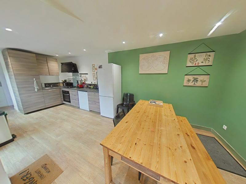 Maison - 102 m² - 4 pièces