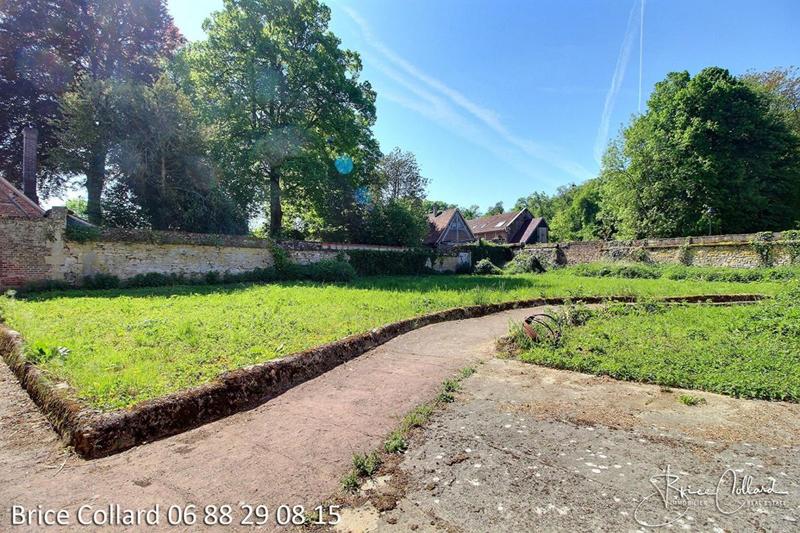 Maison - 230 m² - 8 pièces