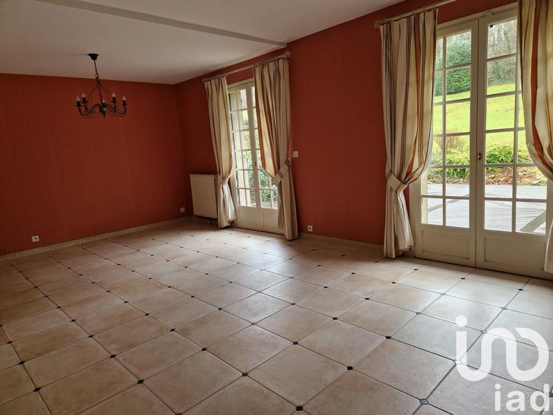 Maison - 212 m² - 7 pièces