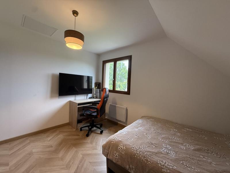 Maison traditionnelle - 140 m² - 6 pièces