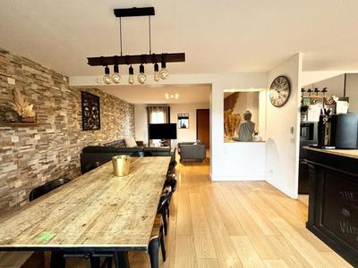 Maison - 170 m² - 7 pièces