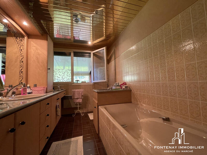 Maison - 154 m² - 7 pièces