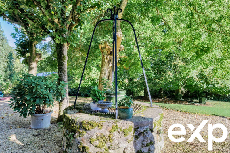 Maison - 196 m² - 7 pièces