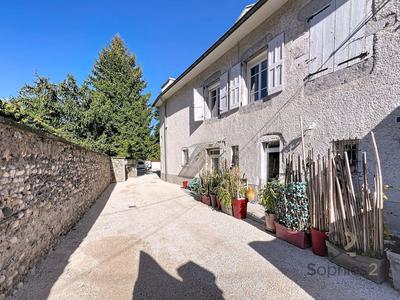 Appartement - 91 m² - 4 pièces