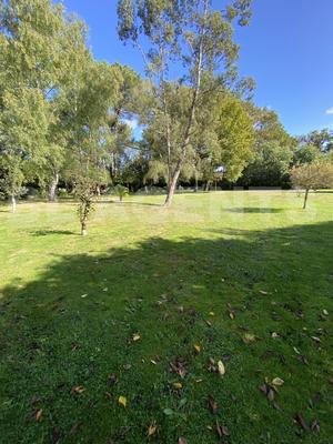 Propriété - 203 m² - 7 pièces