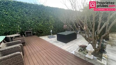 Maison - 207 m² - 7 pièces