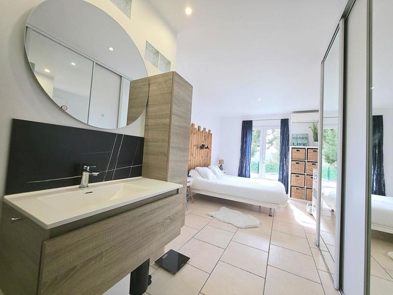 Maison - 145 m² - 8 pièces