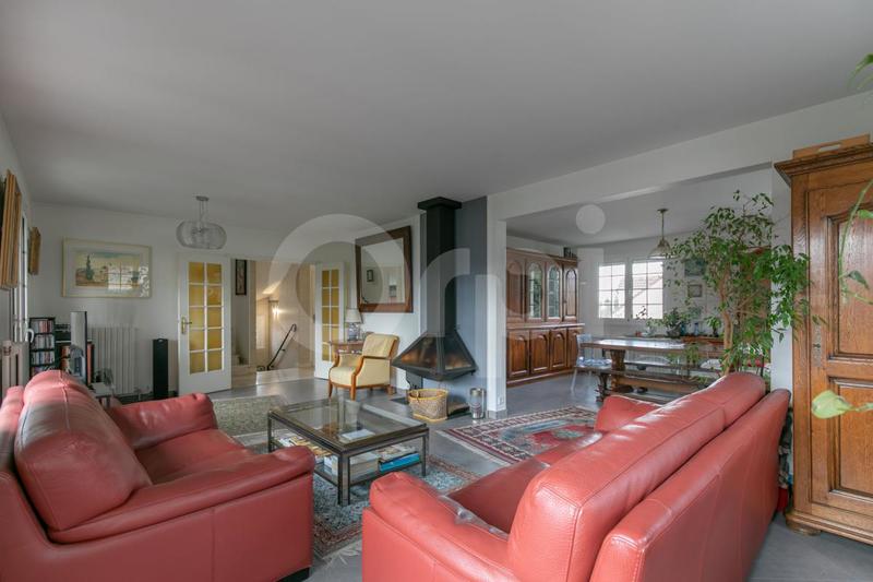 Maison - 140 m² - 4 pièces