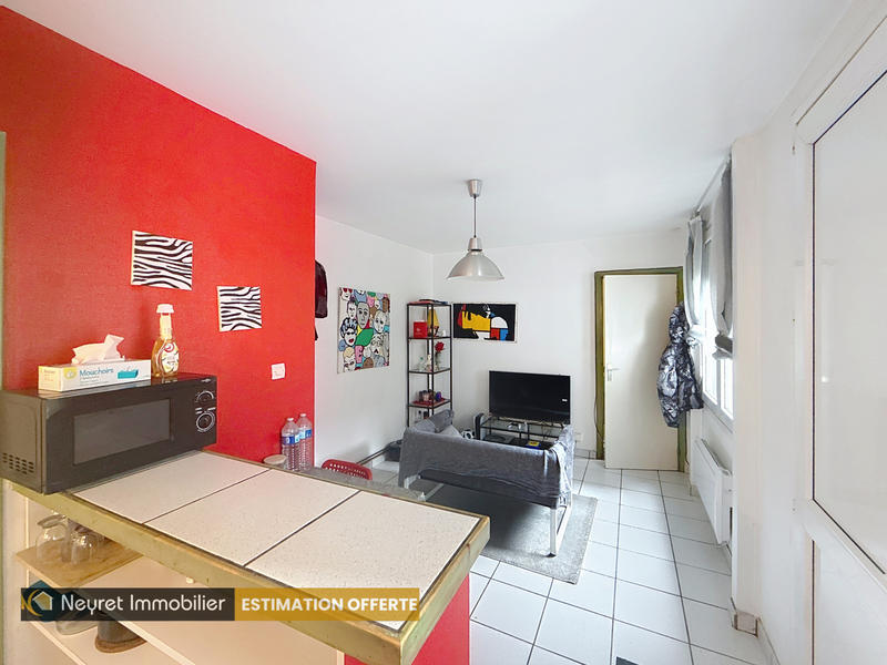 Appartement - 75 m² - 2 pièces