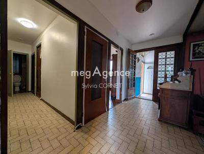 Maison traditionnelle - 112 m² - 4 pièces