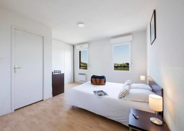 Studio - 38 m² - 2 pièces