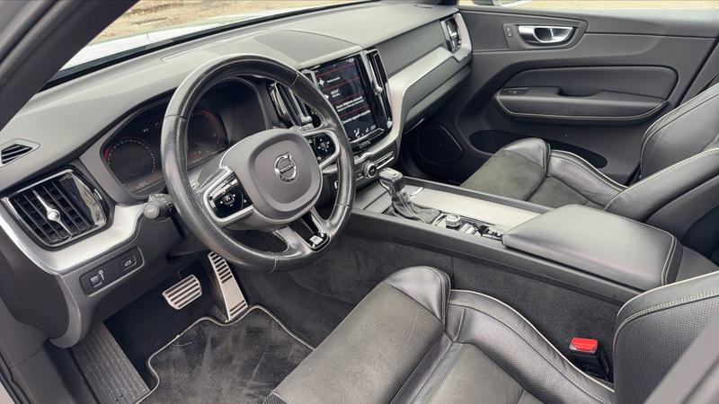 Volvo Xc60 2.0 D4 190 Geartronic8 R-Design