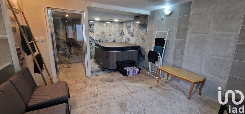 Maison - 137 m² - 5 pièces