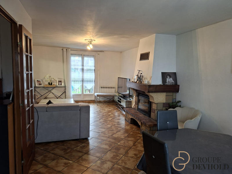 Maison - 92 m² - 5 pièces