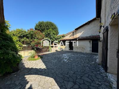 Maison - 158 m² - 5 pièces