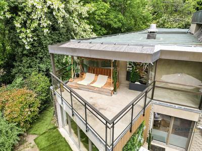 Villa - 720 m² - 10 pièces