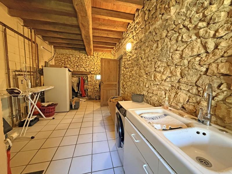 Maison en pierre - 196 m² - 4 pièces